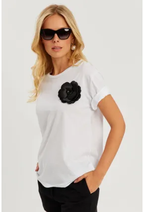 Kadın Beyaz Gül Aksesuarlı T-Shirt SF12721