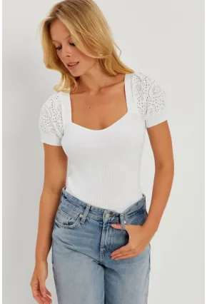 Kadın Beyaz Kalp Taka Triko Bluz SMT228