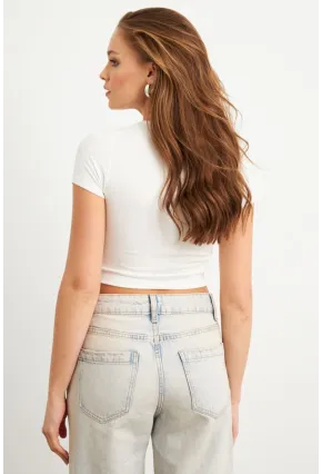 Kadın Beyaz Önü Düğmeli Basic T-Shirt TOP07