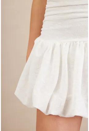 Kadın Beyaz Volanlı Astarlı Mini Tül Elbise KED7316