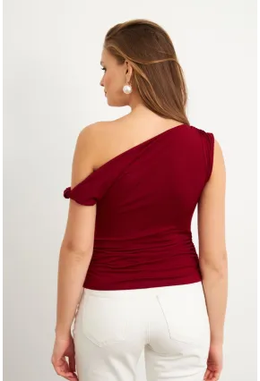 Kadın Bordo Asimetrik Kol Bluz VA100