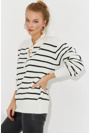 Kadın Ekru Çizgili Triko Kazak SMT219