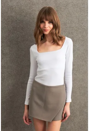 Kadın Ekru Kare Yaka Kaşkorse Bluz GA101