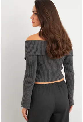 Kadın Gri Devrik Yaka Kısa Hırka TEM103