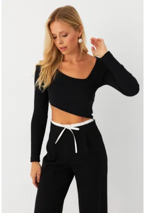 Kadın Siyah Asimetrik Crop Bluz EY2997