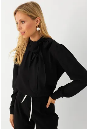 Kadın Siyah Bağlama Detaylı Bluz MAYD20