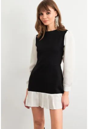Kadın Siyah-Beyaz Renk Bloklu Mini Elbise HOR0052