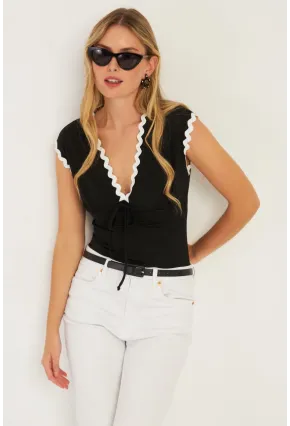 Kadın Siyah Biyeli Bluz EY2771