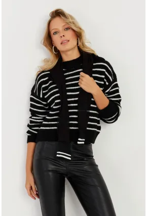 Kadın Siyah Çizgili Kısa Kazak YV219