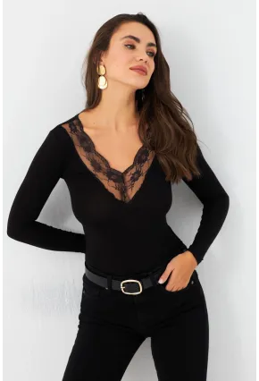 Kadın Siyah Dantel Detaylı Bluz EY2951