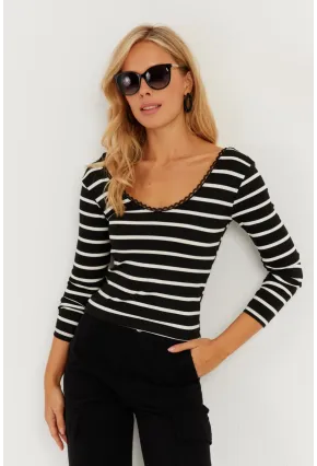 Kadın Siyah Dantel Ve Düğme Detaylı Bluz PP5363