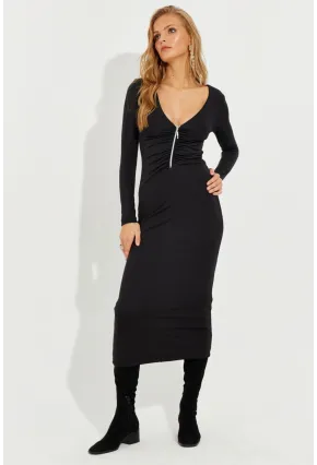 Kadın Siyah Fermuarlı Büzgülü Midi Elbise EY2578