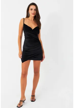 Kadın Siyah Kruvaze Kadife Mini Elbise MON140