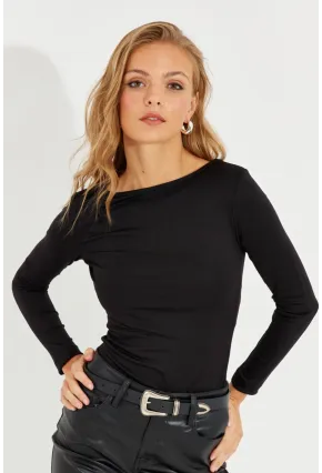 Kadın Siyah Sırtı Açık Bluz EY2583