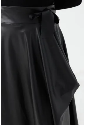 Kadın Siyah Suni Deri Asimetrik Etek MLV180