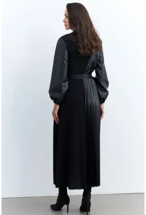 Kadın Siyah Suni Deri Bloklu Pilili Maxi Elbise MALZ100