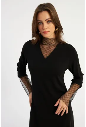 Kadın Siyah Tül Detaylı V Yaka Midi Elbise MBK55