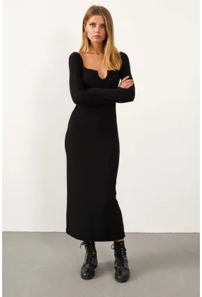 Kadın Siyah V Yaka Maxi Kaşkorse Elbise EY1086