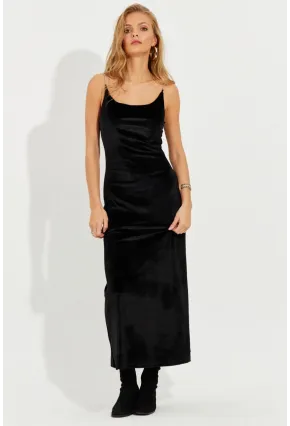 Kadın Siyah Zincir Askılı Kadife Midi Elbise B2851