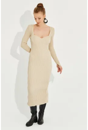Kadın Vanilya Kalp Yaka Triko Midi Elbise YEL221385