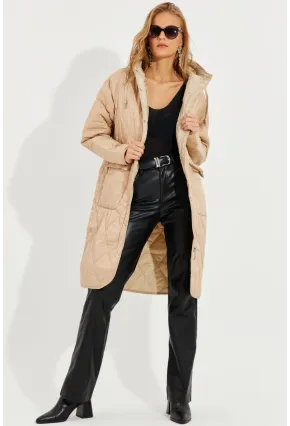 Kadın Vanilya Kapitone Fermuarlı Kapüşonlu Mont QRS8245