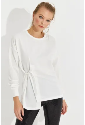 Kadın Beyaz Bağlamalı Sweatshirt Yİ2493