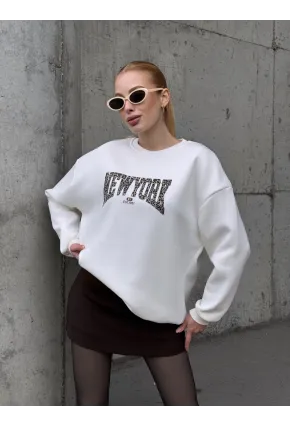 Kadın Beyaz Leopar Desenli New York Baskılı Oversize Sweatshirt