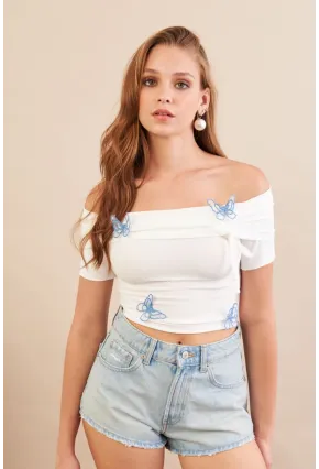 Kadın Beyaz Madonna Yaka Kelebek Detaylı Bluz FLU7268