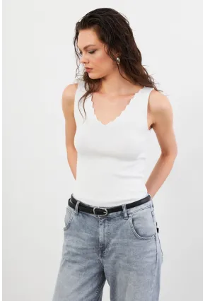 Kadın Beyaz Merdiven Yaka Triko Bluz YV83