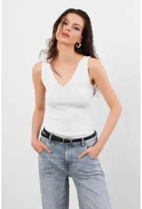 Kadın Beyaz Merdiven Yaka Triko Bluz YV83