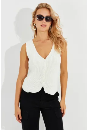 Kadın Beyaz Triko Düğmeli Yelek YV205-90