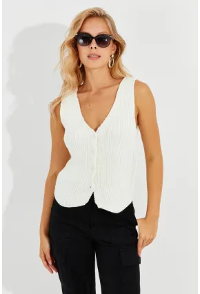Kadın Beyaz Triko Düğmeli Yelek YV205-90