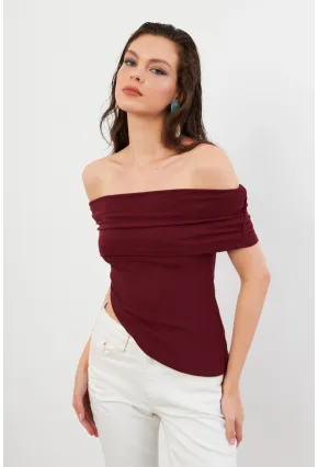 Kadın Bordo Asimetrik Madonna Yaka Bluz OPS4251