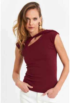 Kadın Bordo Önü Pencereli Asimetrik Bluz LPP1227-1