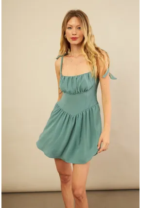 Kadın Çağla Yeşili Sırtı Gipeli Mini Elbise YEL221688