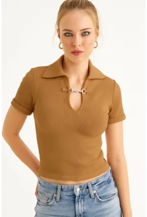 Kadın Camel Aksesuarlı Crop Bluz COL3008