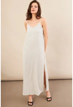 Kadın Ekru-Siyah Askılı Desenli Krinkıl Midi Elbise AYD413