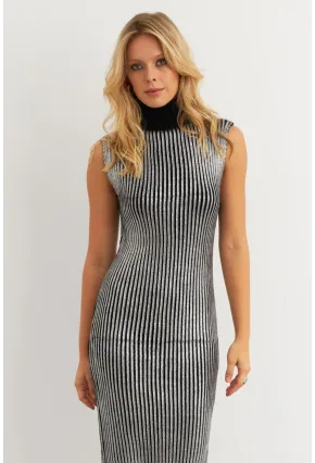 Kadın Gümüş Rengi Varaklı Balıkçı Maxi Elbise RM599