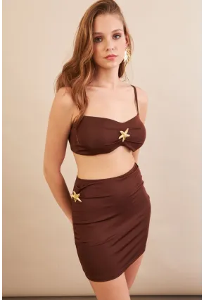 Kadın Kahverengi Yıldız Aksesuarlı Crop Etek Takım DCF054