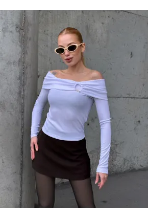 Kadın Madonna Yaka Halka Detay Beyaz Bluz