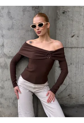 Kadın Madonna Yaka Halka Detay Bluz