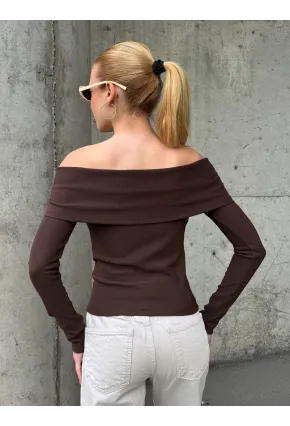 Kadın Madonna Yaka Halka Detay Bluz