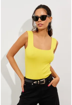 Kadın Sarı Kare Yaka Triko Bluz YV87