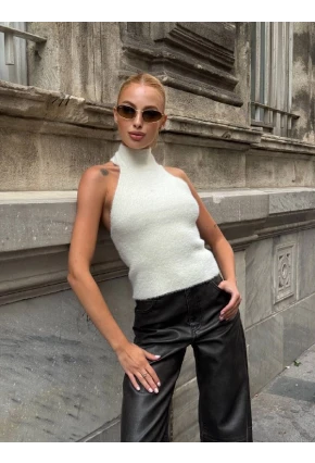 Kadın Sırt Açık Balıkçı Yaka Yumoş Crop Bluz