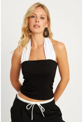 Kadın Siyah-Beyaz Sırtı Açık Kontrast Bluz EY2834