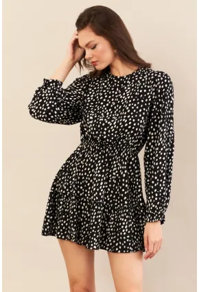 Kadın Siyah-Ekru Sırtı Açık Puantiyeli Mini Elbise BTY107
