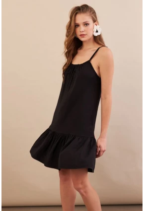 Kadın Siyah Eteği Volanlı Askılı Midi Elbise OPS4152