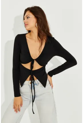 Kadın Siyah Göbek Dekolteli Büzgülü Bluz B2701