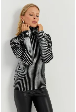 Kadın Siyah-Gümüş Düğme Detaylı Varaklı Triko Kazak SF2532