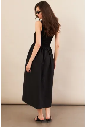 Kadın Siyah Kare Yaka Paraşüt Midi Elbise İRE1460